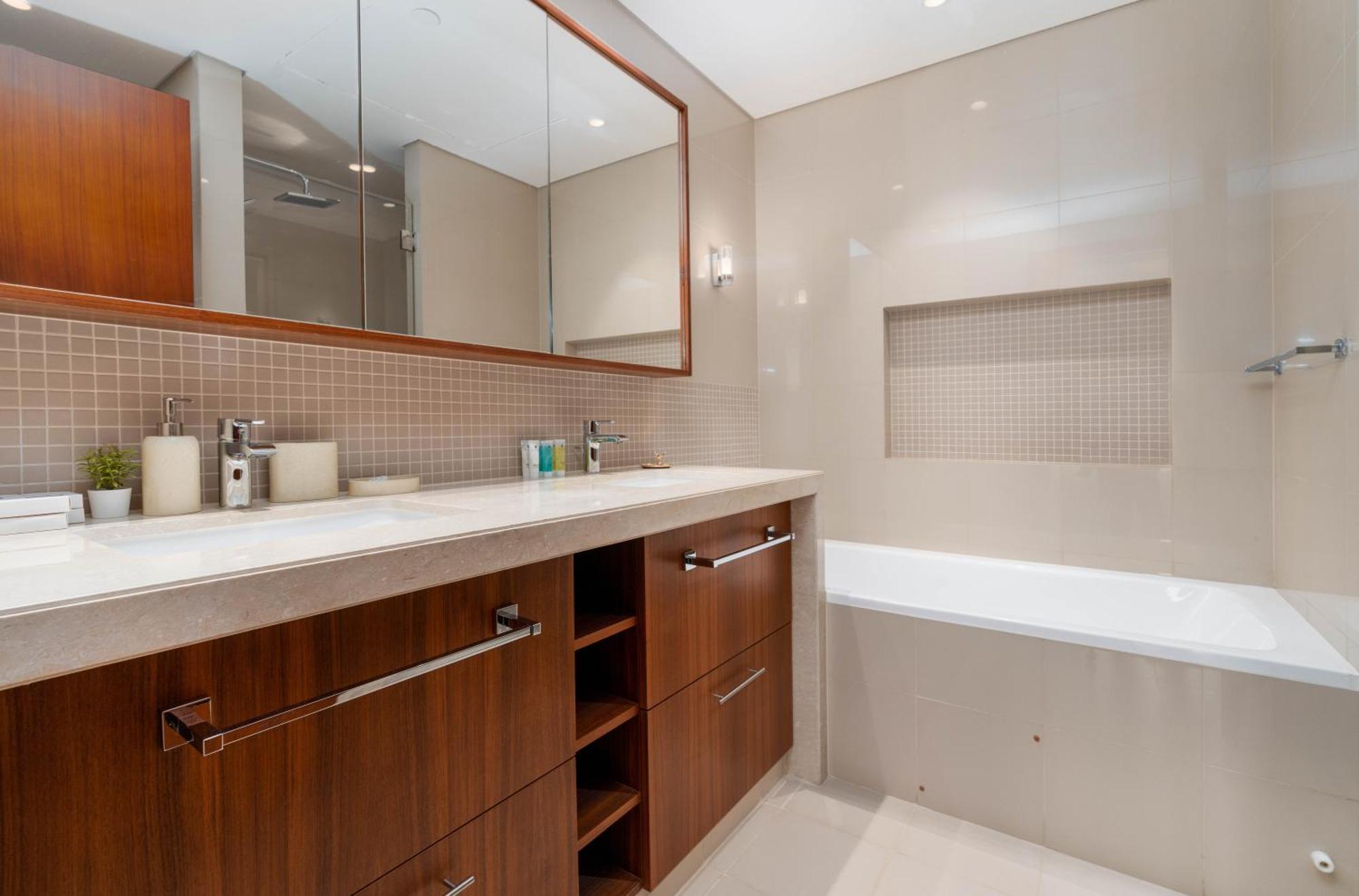 Lux Apt-Burj View Opp. Dxb Mall Dubai Exterior foto